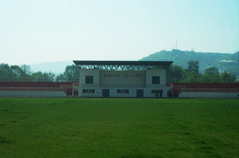兰州工业高等专科学校体育场, Ланьчжоу