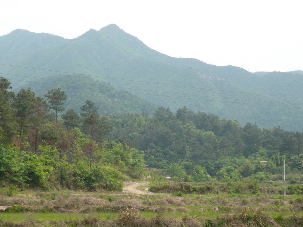 Near XiXi, Looking east into Hills, Далянь
