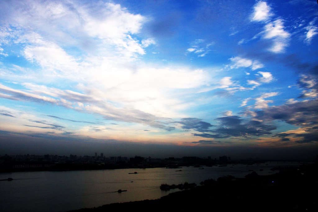 武汉之壮丽江景 Touching View of the Yangtze River Wuhan, Ухань