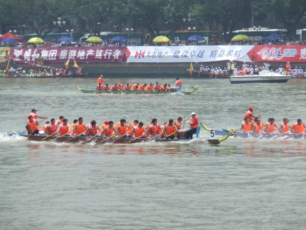 Preparing Dragon Boats, Гуанчжоу