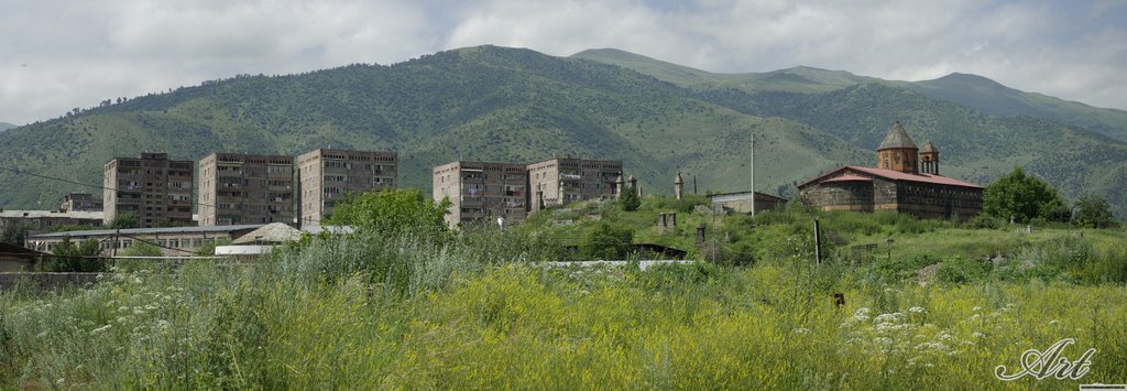 Кировакан (Ванадзор) вид из Такавораниста, Армянская церковь, Ванадзор