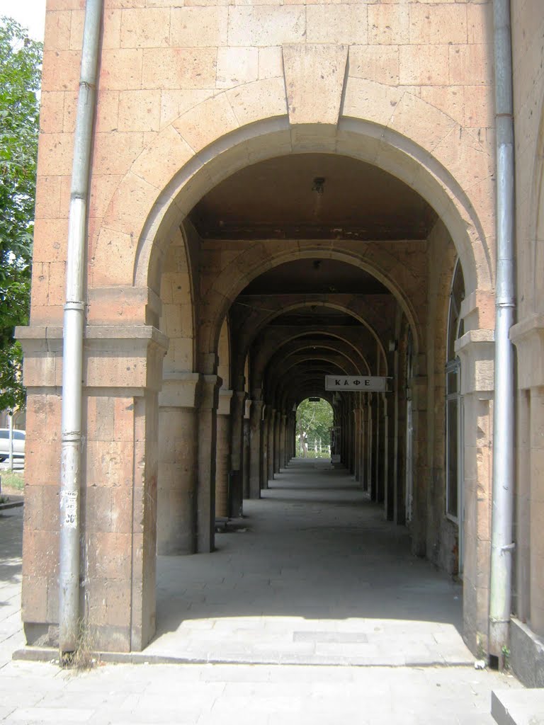 арка на вулицю Хоренаці, Ванадзор