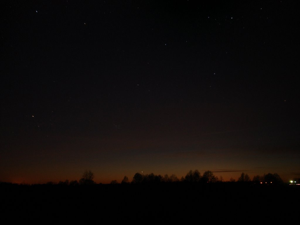 Меркурий и Плеяды на закате 21.04.2009 (выдержка 30 сек), Домачево