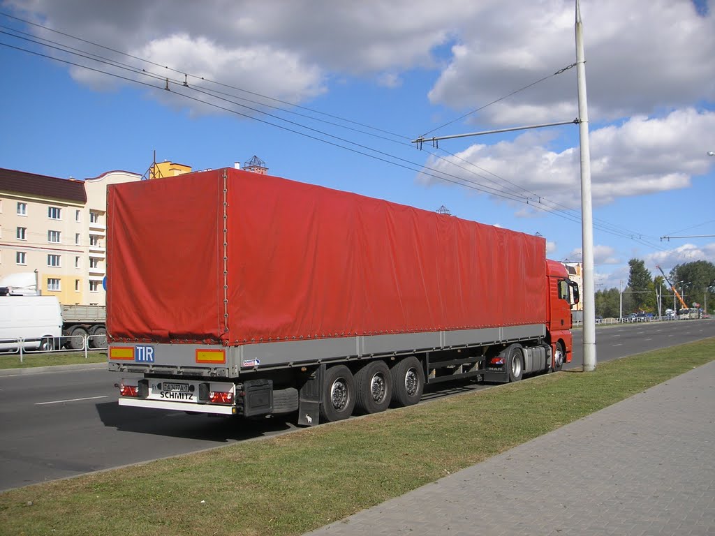 Truck parked on highway (2), Минск