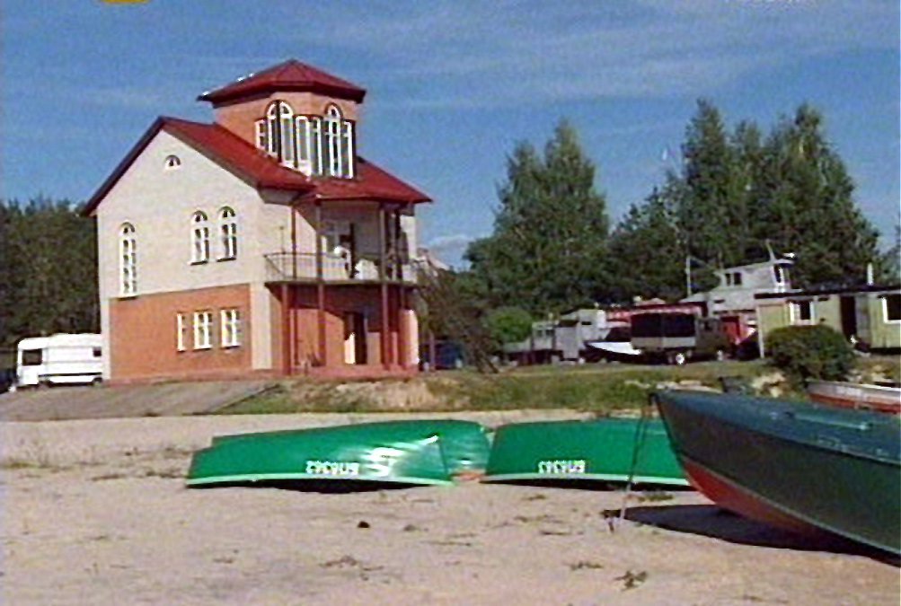 Ratownicza stacja nad brzegiem jeziora, Браслав