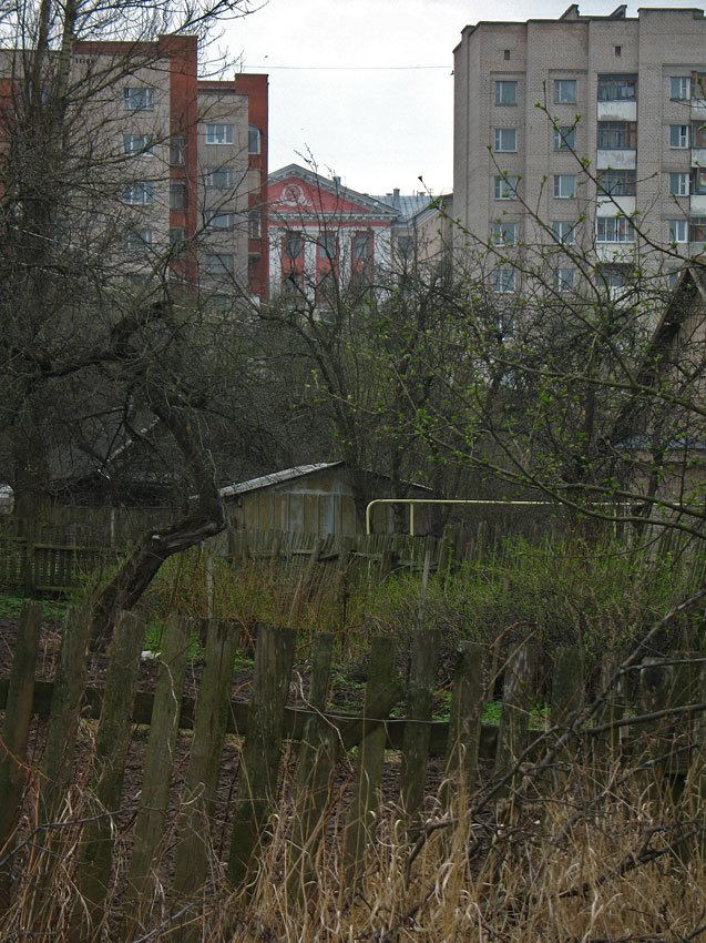 View from Pracy street to Zadunaŭskaja (Frunze) street in Viciebsk, Витебск