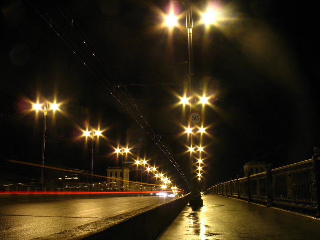 The bridge over Dźvina in Viciebsk at night, Витебск
