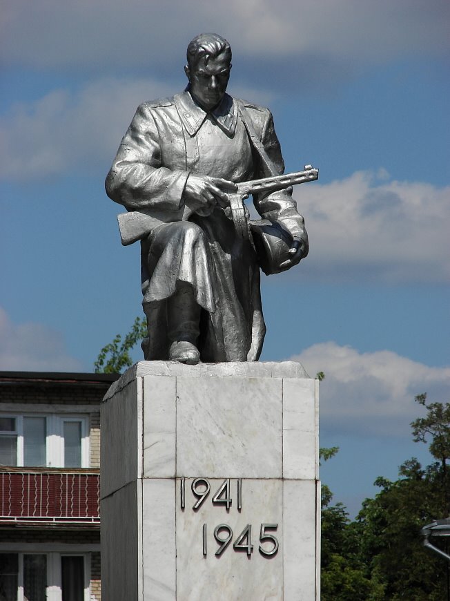 Памятник Жукову, Мосты