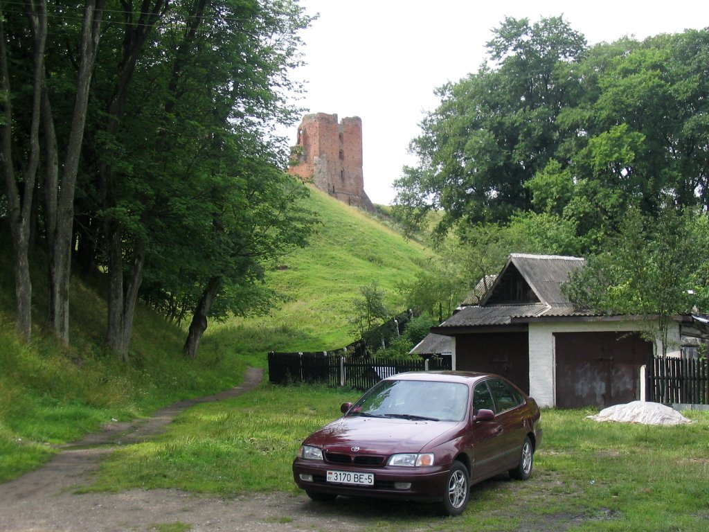 Вид на замок снизу, Новогрудок