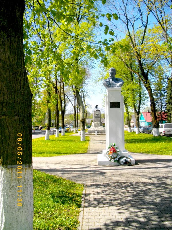 Единственный в мире памятник Сталину, установленный в 21 веке, Свислочь