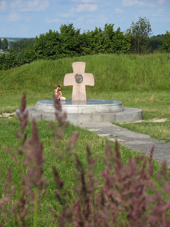 Site of ancient settlement ‘Zamečak’ in Zaslaŭje. The cross in honour of 1000 years of Orthodoxy in Belarus, Заславль