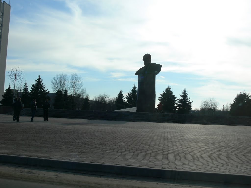 памятник Иличу, Солигорск