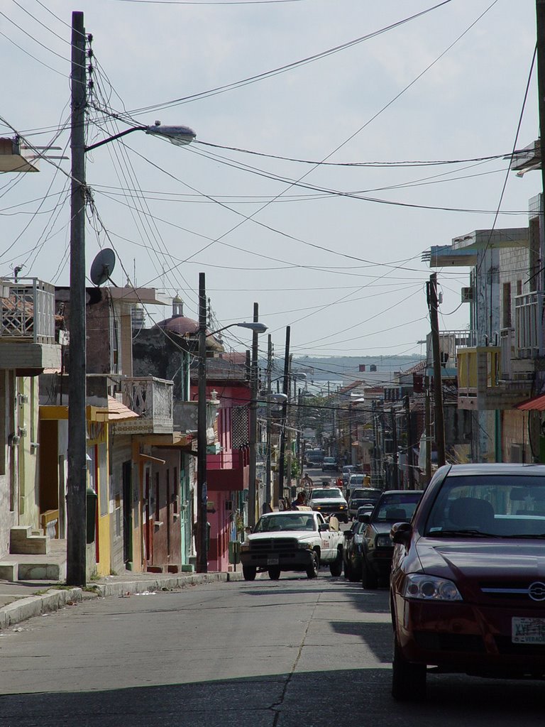Calle J. Martínez, Альварадо