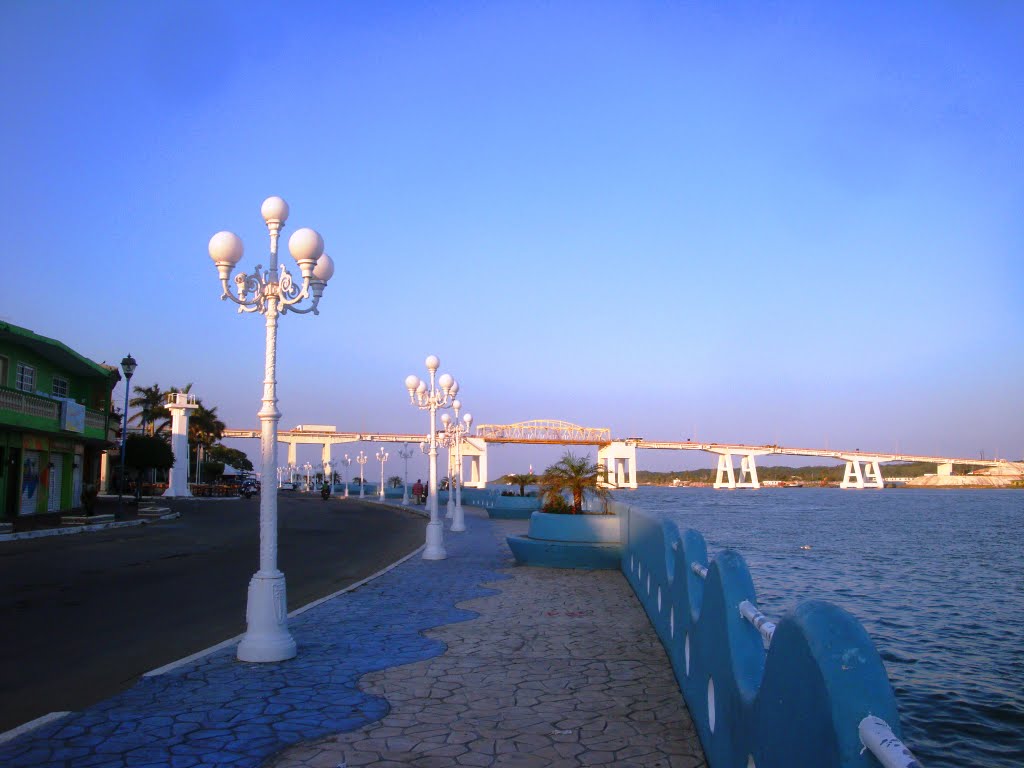 Malecón y Puente de Alvarado, Альварадо