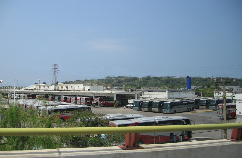 La terminal de ADO x la Transisimica, Коатцакоалькос