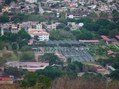 Lienzo Charro y zona Oriente de la Ciudad, vista desde el Asta Bandera, Cerro del Tehuehue, Игуала