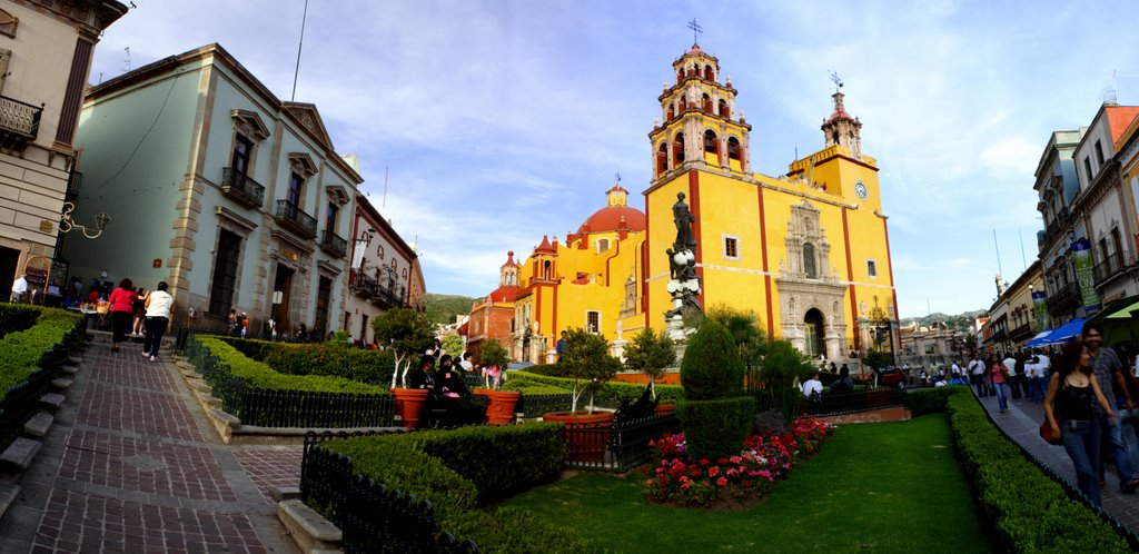 Plaza de la Paz, Guanajuato, Mexico, Валле-де-Сантъяго