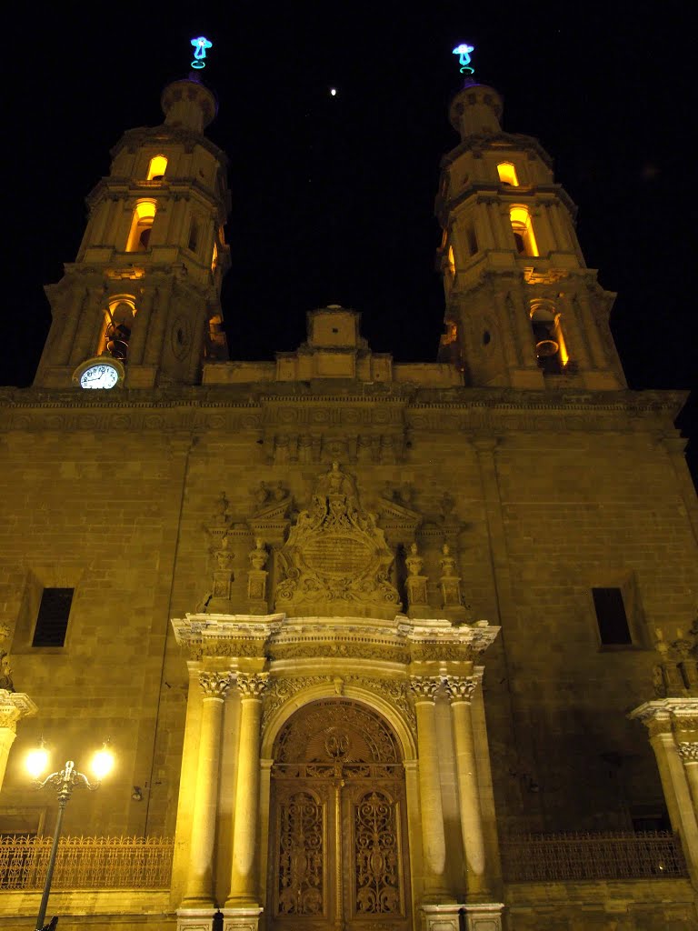 Catedral Metropolitana de León Guanajuato Nocturna, Леон (де лос Альдамас)