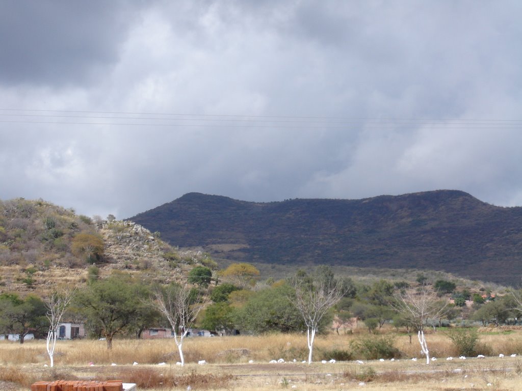 Panoramic view of "la cuesta" beside the highway to Magallanes, Пенхамо