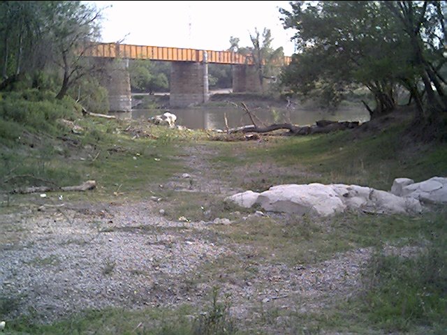 puente ffcc 2001 (rio seco), Салтилло