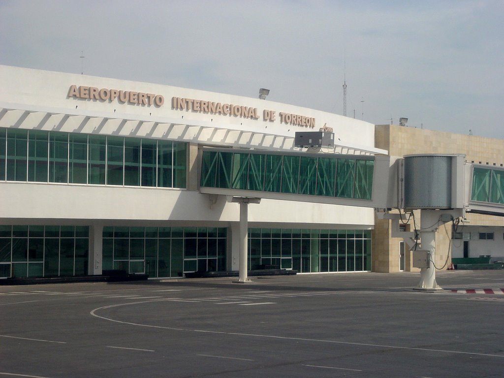 20091018-CDLXXXIII-Aeropuerto Internacional Torreón, Coahuila, Торреон