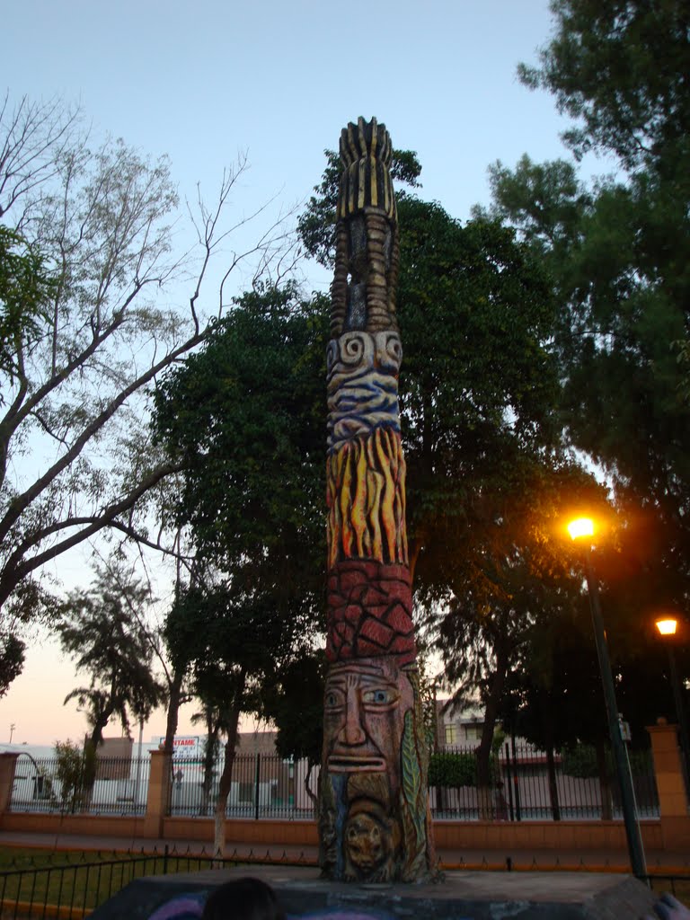 Totem, Bosque Venustiano Carranza, Torreón, Coah., Торреон