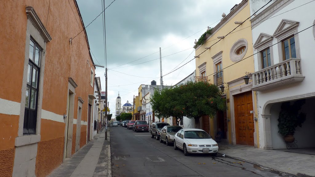 Calle Independencia 03, Пуруандиро