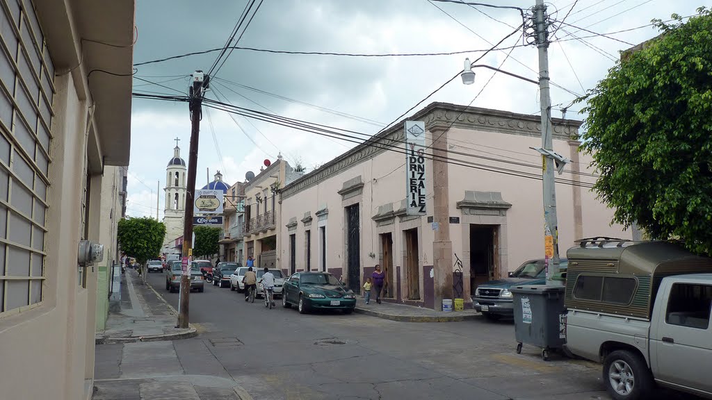 Calle Independencia 05, Пуруандиро