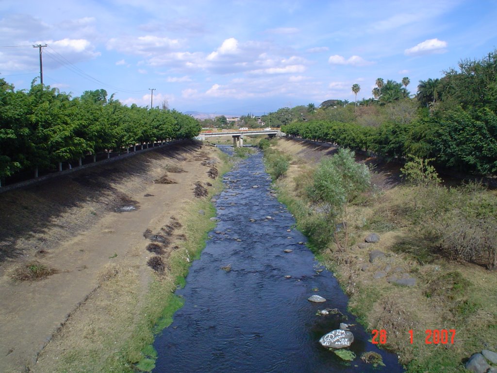 El Rio Cuautla visto desde el puente de San Jose, Cuautla Mor., Куаутла-Морелос