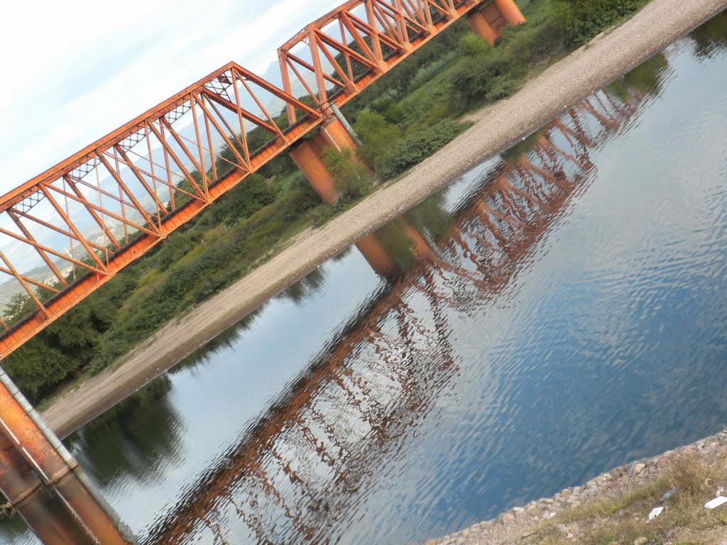 puente ferrocarril sobre el rio de acaponeta, Акапонета