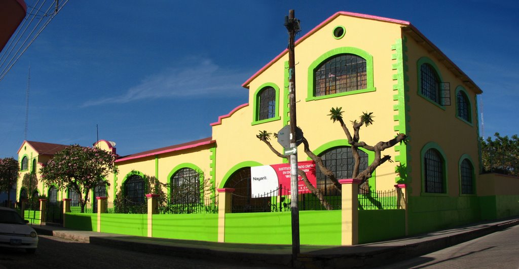 Escuela Miguel Hidalgo, Акапонета