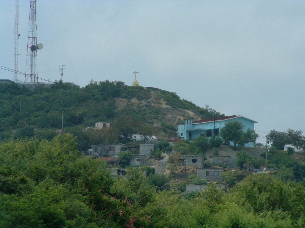 Loma de la Tortuga y la Cruz, Линарес