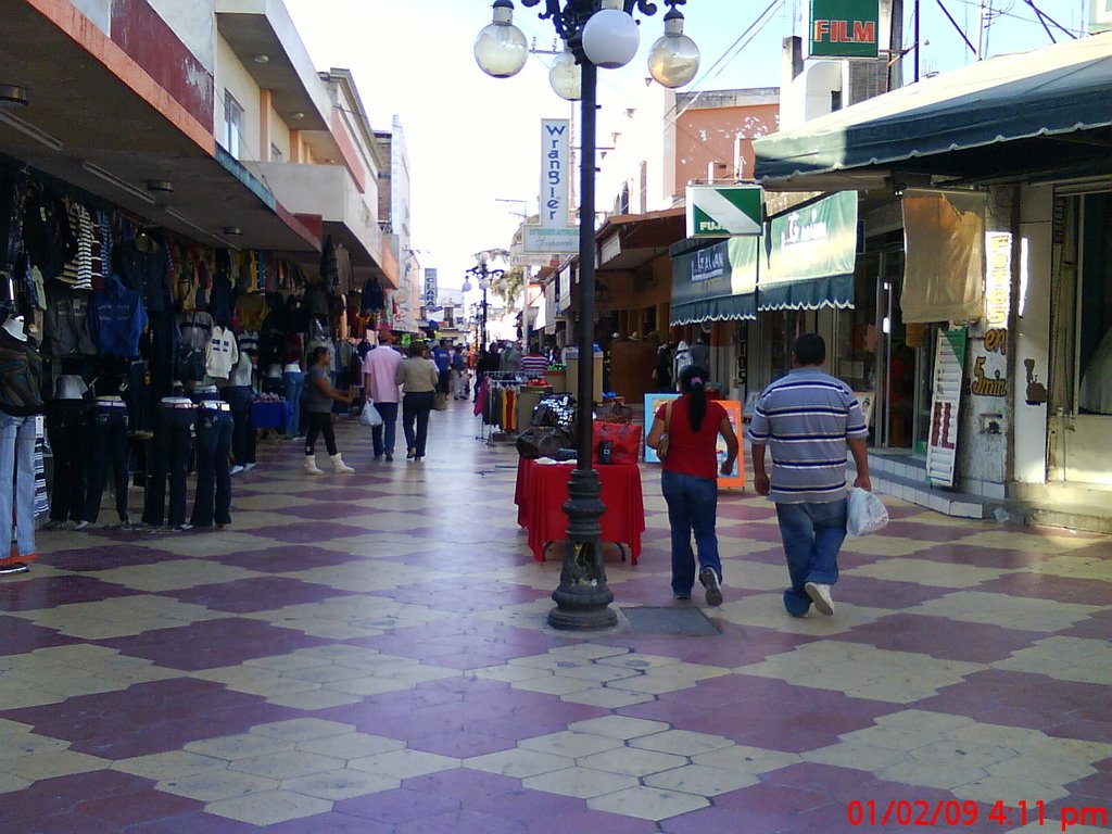 Calle Del Comercio, Риоверде