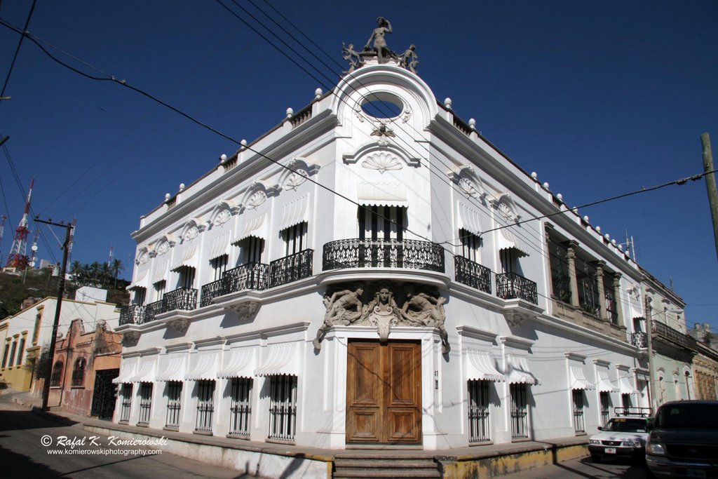 Restored Old House in Zona Historico (Romantica) in Old City, Mazatlan, Мазатлан
