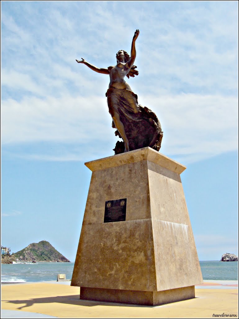 Monumento a la Mujer Mazatleca, en el malecón de Mazatlán, Sinaloa, Мазатлан