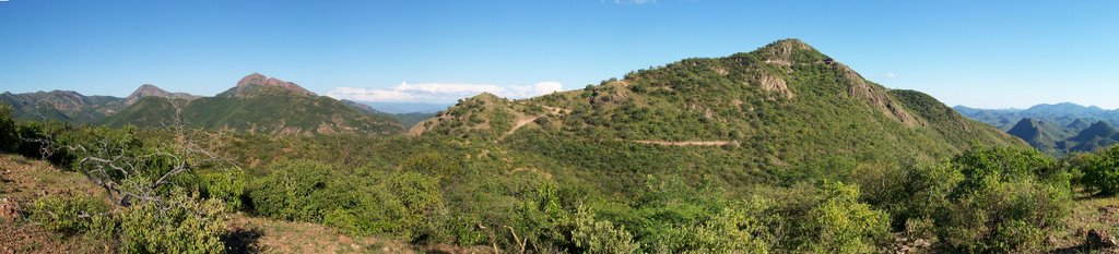 Panorama of Cerro Verde-Looking SE (Sep 24, 2006), Емпалм