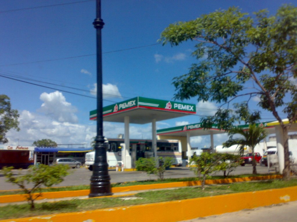 Primera gasolinera de Macuspana, Макуспана