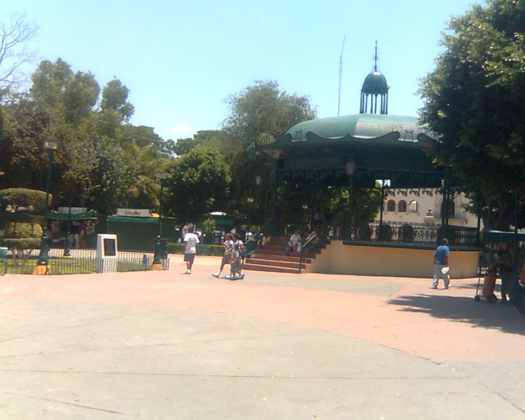 kiosko Plaza Miguel Hidalgo Nuevo Laredo Tams, Нуэво-Ларедо