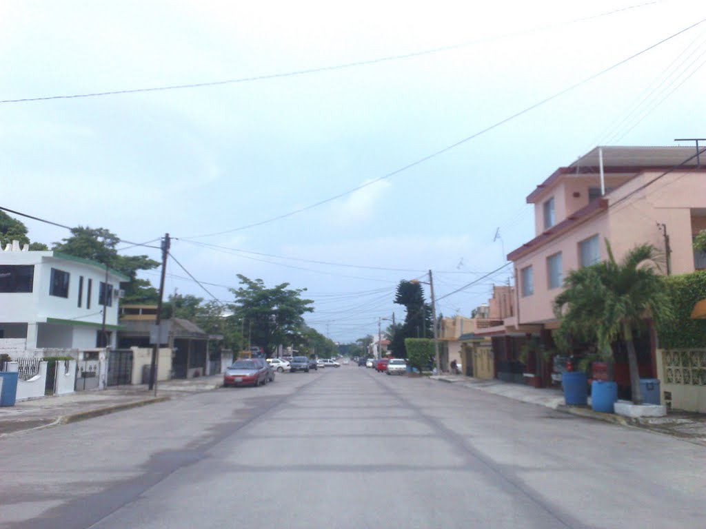 La calle Morelos, Сьюдад-Мадеро