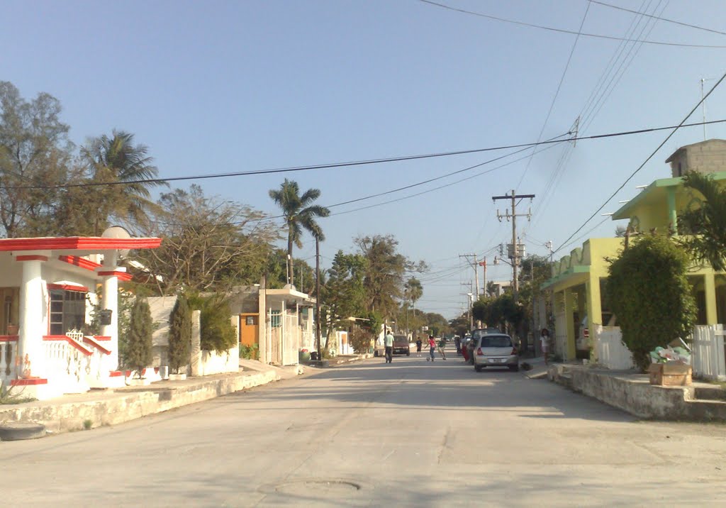 Calle Cuauhtémoc, Сьюдад-Мадеро