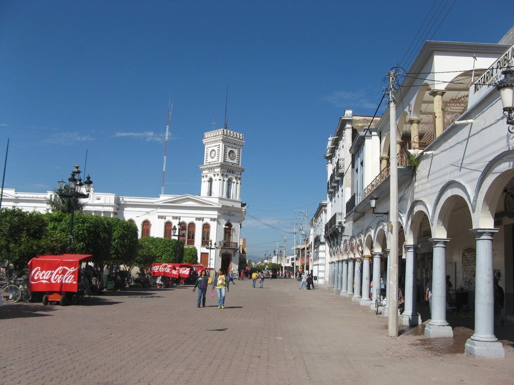 Plaza, Амека
