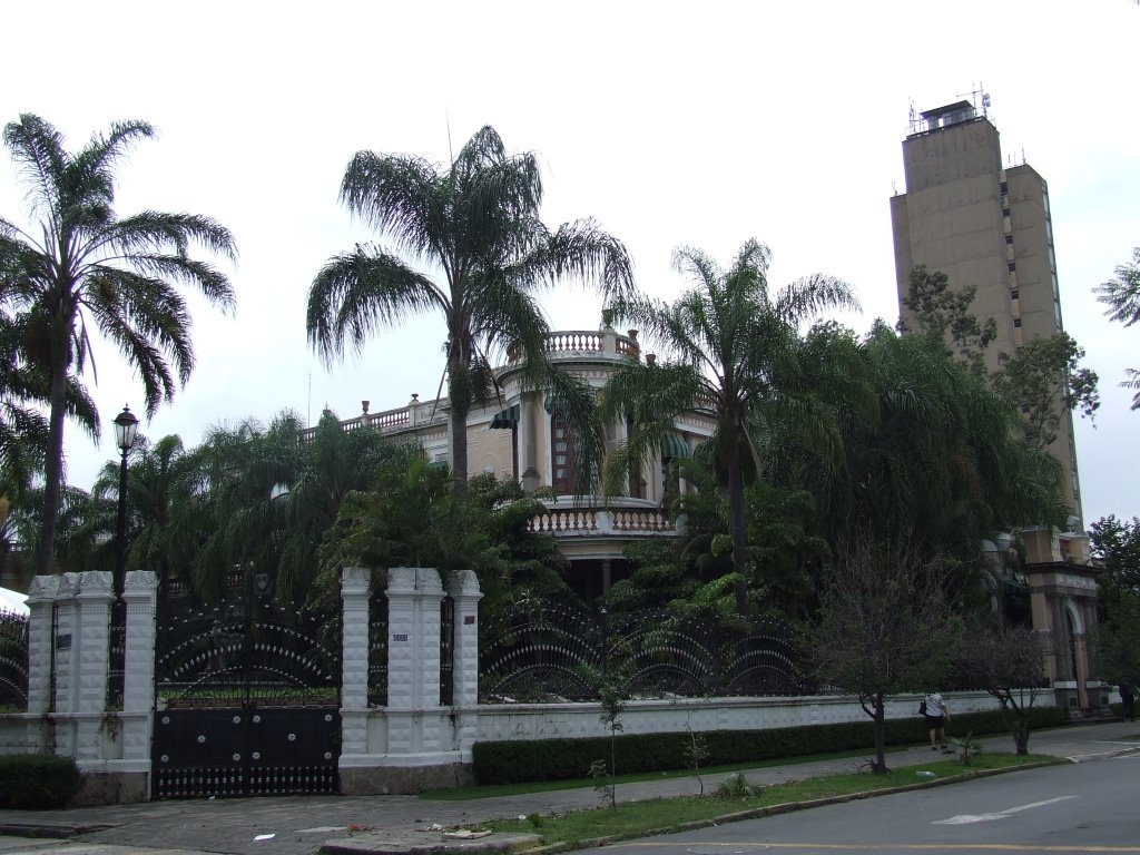 University Club Cottage, Гвадалахара