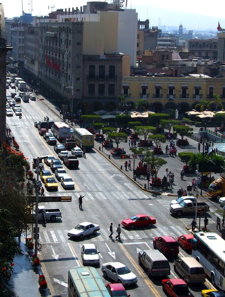 Vista de Av. Fray Antonio Alcalde Centro Guadalajara, Гвадалахара
