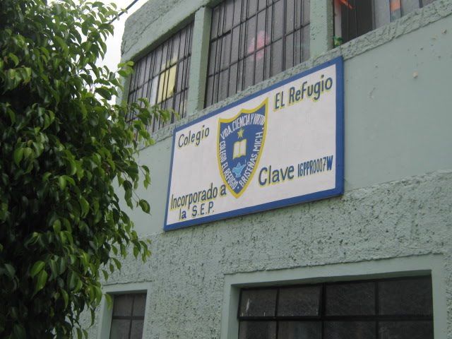 Colegio "El Refugio", Briseñas de Matamoros, Mich., Ла-Барка