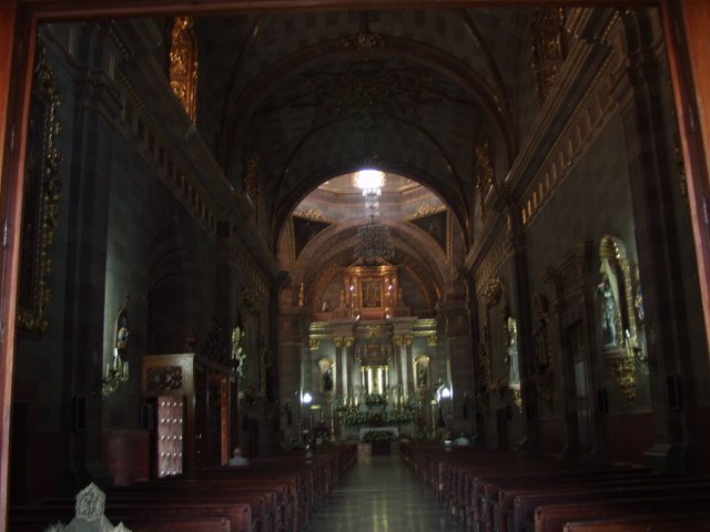 interior de la parroquia de Santa Mónica de La Barca, Ла-Барка