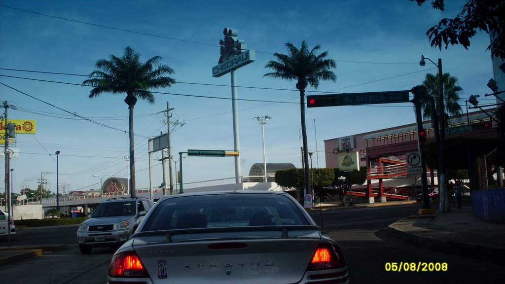 Plaza Crystal Tapachula desde Calzada Las Palmas, Тапачула