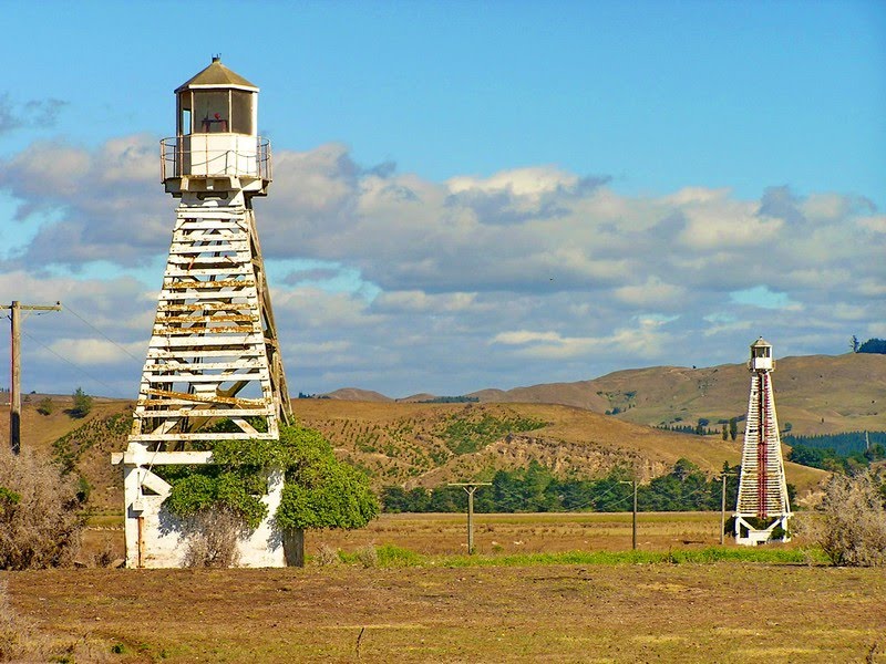 Navigation Towers, Напир