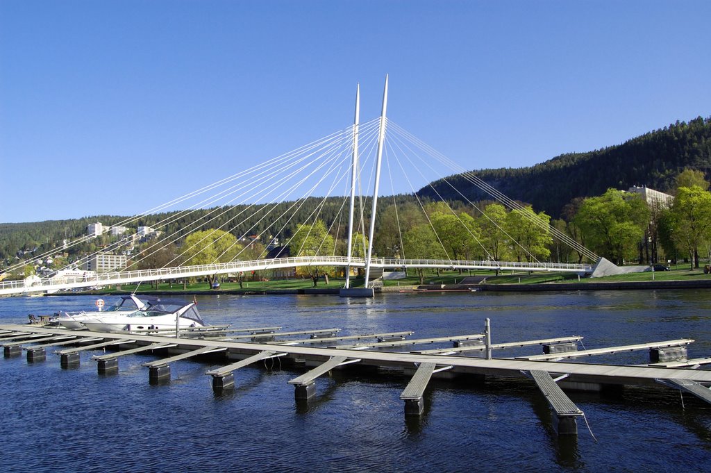 YPSILON BRIDGE, Drammen - a tribute to Nøkken, and the song of Drammenselva for Mira, Драммен