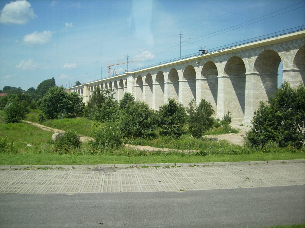 Eisenbahnbrücke in Boleslawiec, früher  Bunzlau, Болеславец