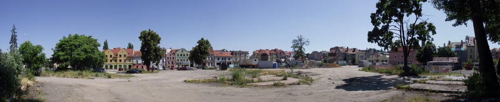 Bolesławiec pusty plac przy ul. Zgorzeleckiej, Łokietka, budowa Galeri Handlowej, Болеславец